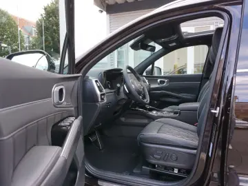 Sorento Platinum 4WD Plug-In Pano BOSE 360 Belüf