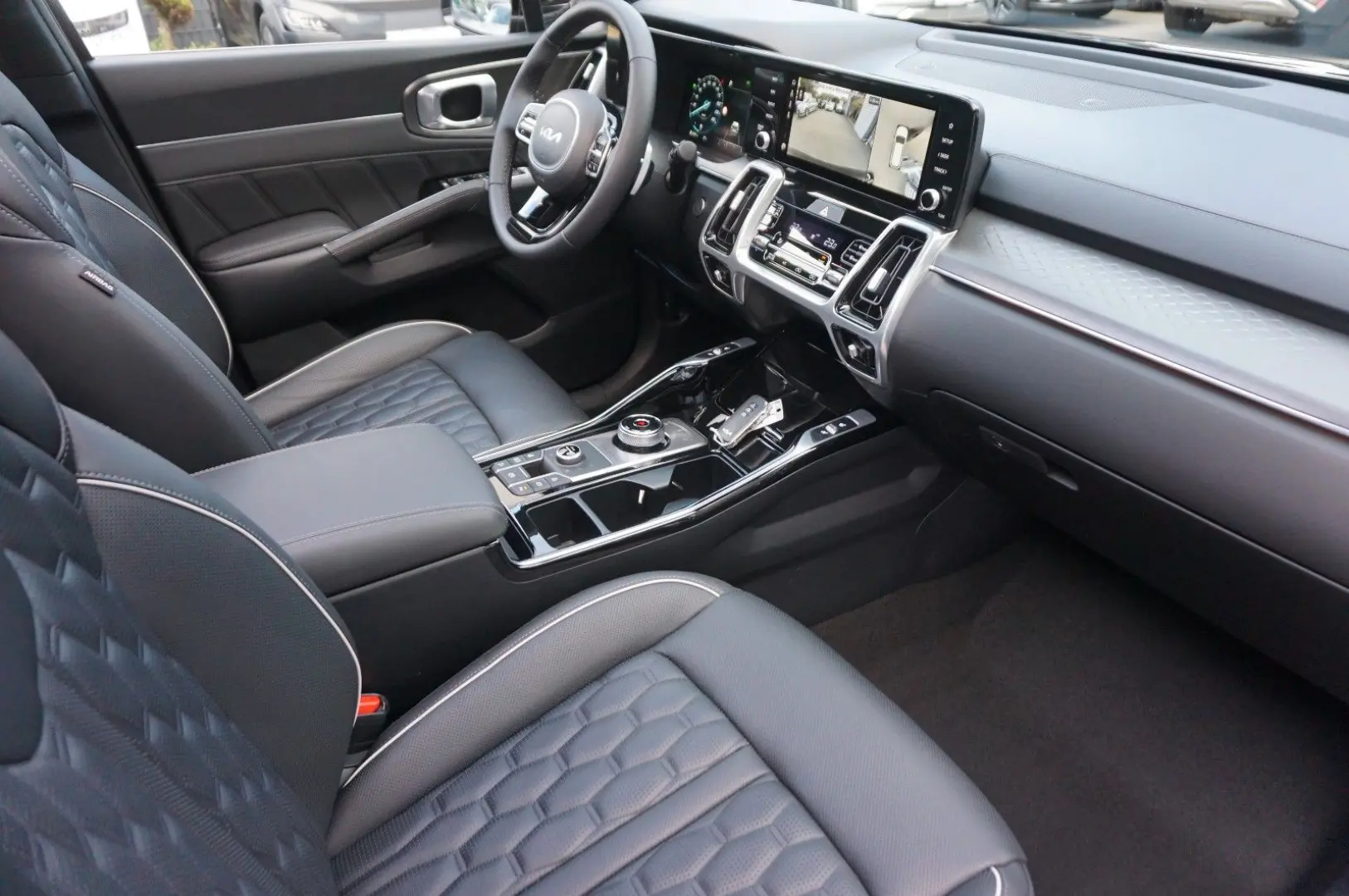 Sorento Platinum 4WD Plug-In Pano BOSE 360 Belüf