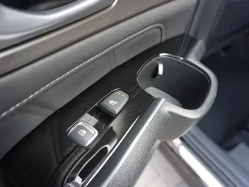 Sorento Platinum 4WD Plug-In Pano BOSE 360 Belüf