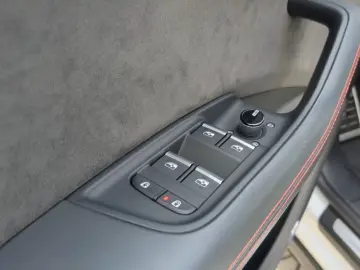 Audi RSQ8 4.0 Scaune sistem de evacuare