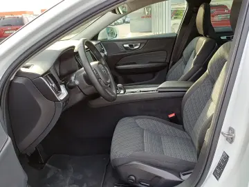 VOLVO V60 2.0 B4 D MHEV 197HP MOMENTUM