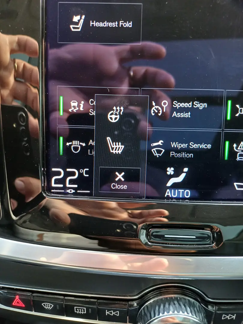 VOLVO V60 2.0 B4 D MHEV 197HP MOMENTUM