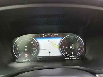 VOLVO V60 2.0 B4 D MHEV 197HP MOMENTUM