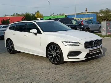 VOLVO V60 2.0 B4 D MHEV 197HP MOMENTUM