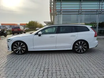 VOLVO V60 2.0 B4 D MHEV 197HP MOMENTUM