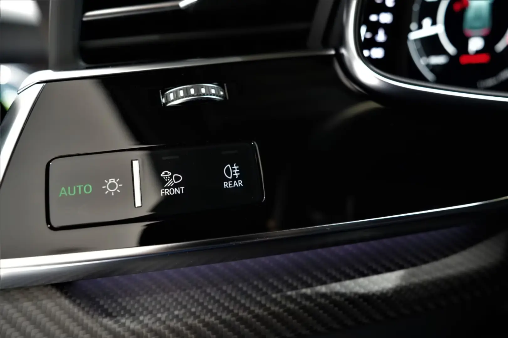 Audi RSQ8  DYNAMIC-PLUS CERAMIC