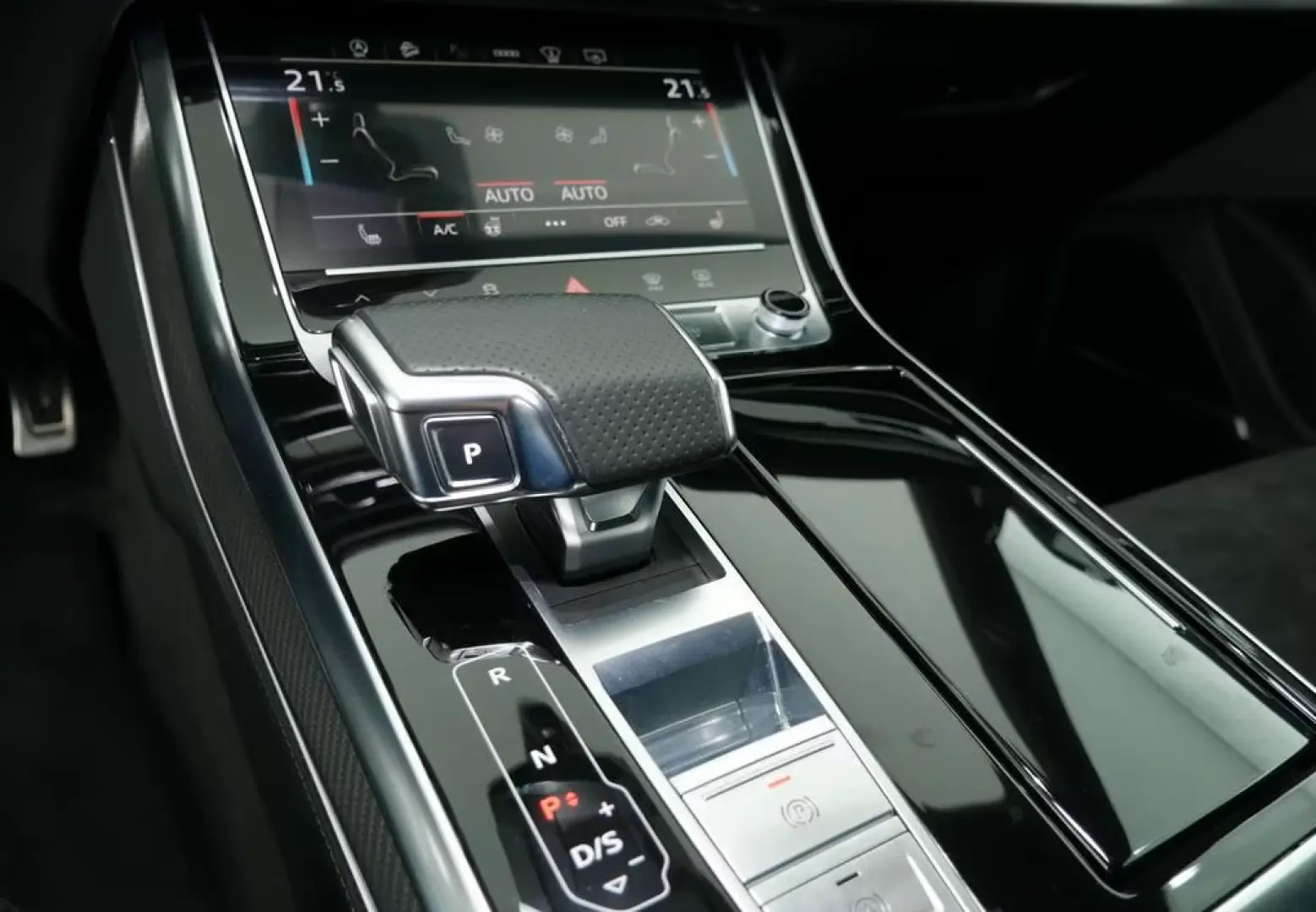 Audi RSQ8 HUD  B & O  360    Matrice HD