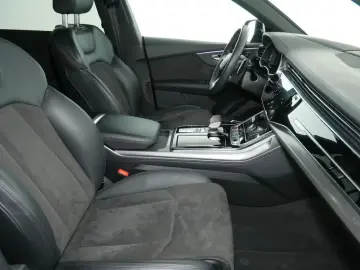 Audi RSQ8 HUD  B & O  360    Matrice HD