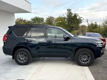Toyota Land Cruiser 150 2.8D Luxury