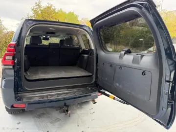 Toyota Land Cruiser 150 2.8D Luxury