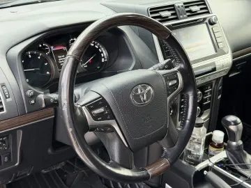 Toyota Land Cruiser 150 2.8D Luxury