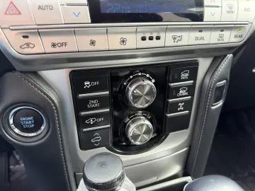 Toyota Land Cruiser 150 2.8D Luxury
