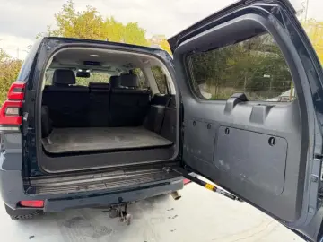 Toyota Land Cruiser 150 2.8D Luxury