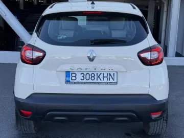 Renault Captur TCe Life