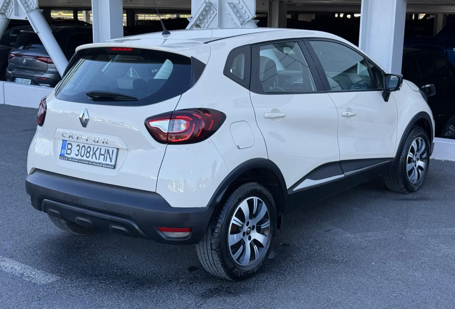 Renault Captur TCe Life