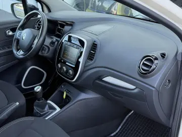 Renault Captur TCe Life