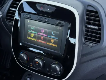 Renault Captur TCe Life