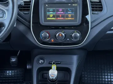 Renault Captur TCe Life