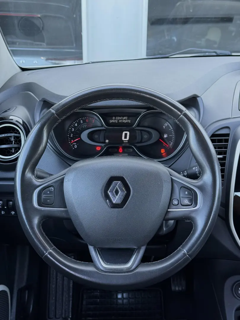 Renault Captur TCe Life