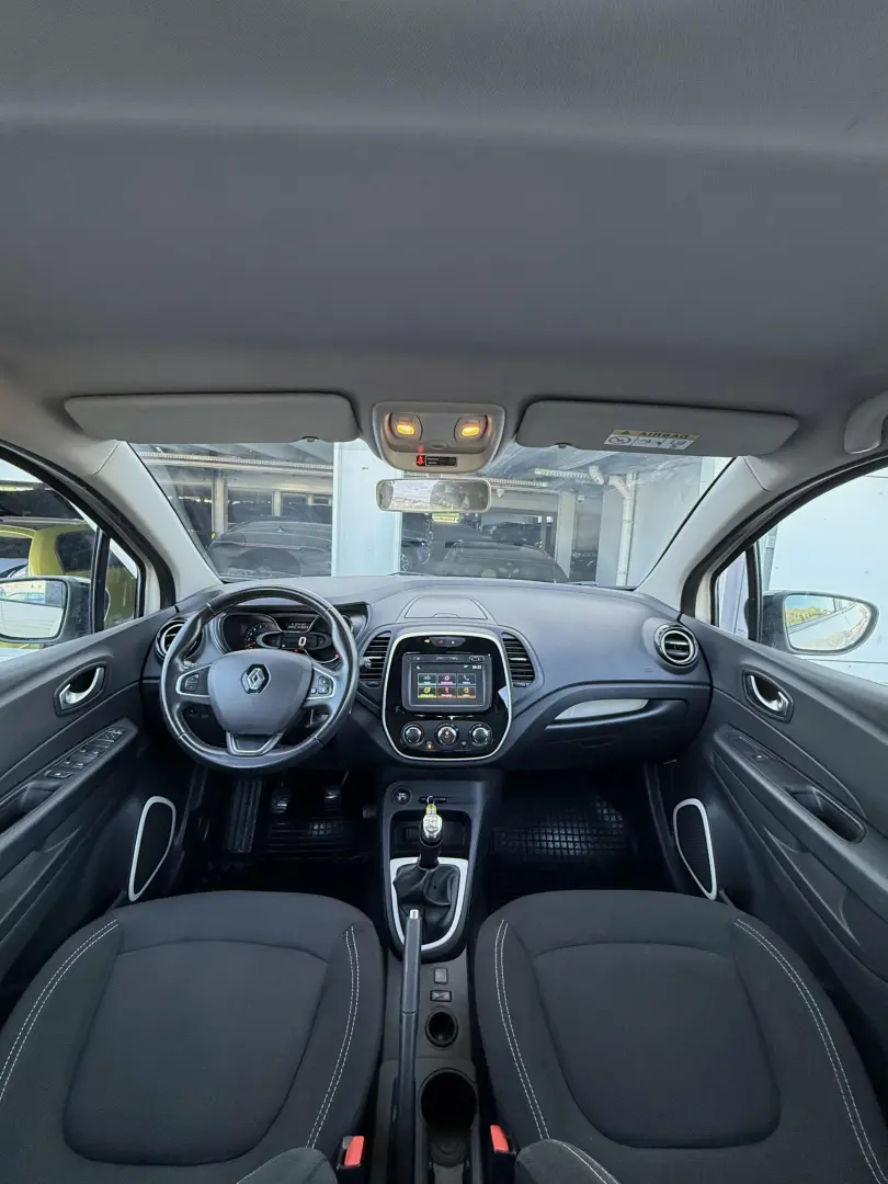 Renault Captur TCe Life