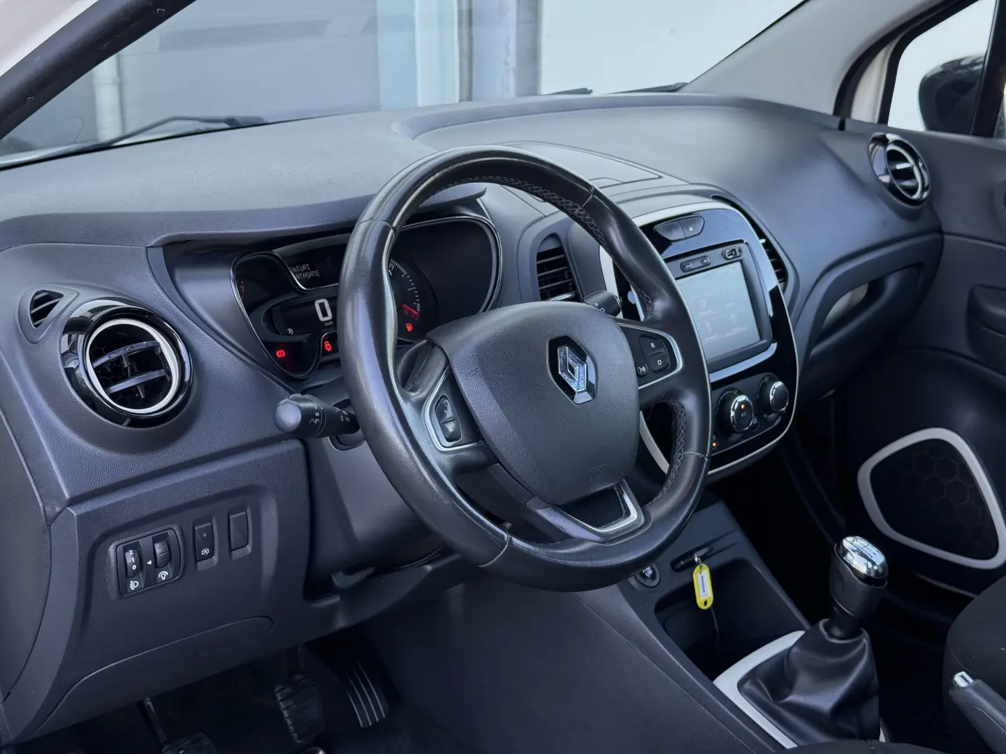 Renault Captur TCe Life