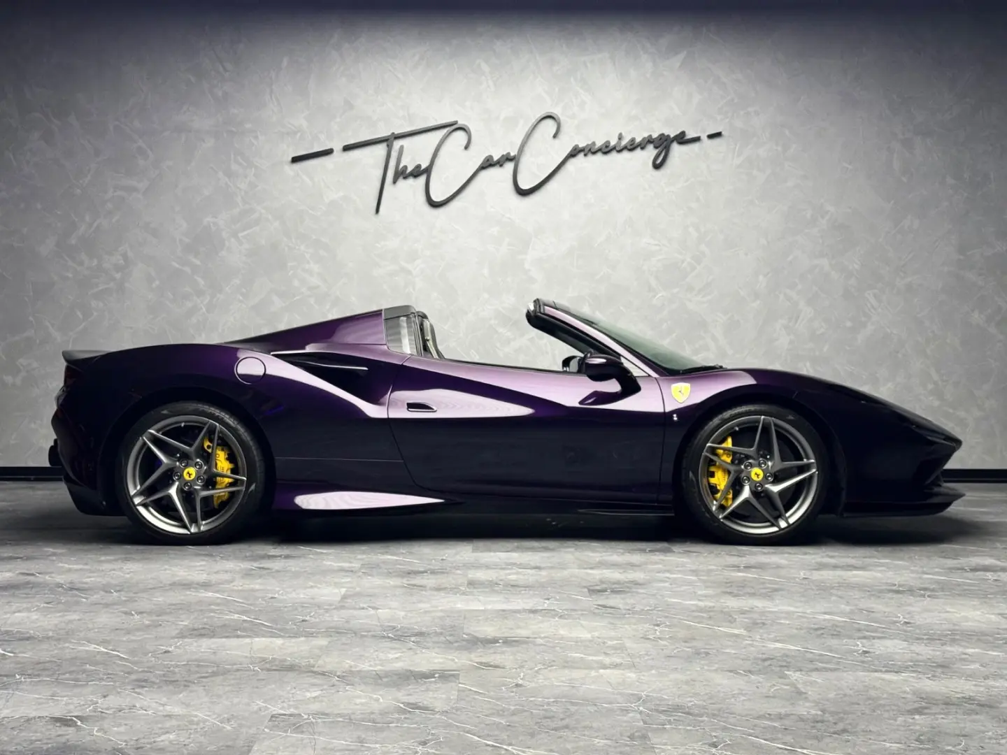 F8 Spider VIOLA JBL CARBON P-DISPLAY ALCANTARA