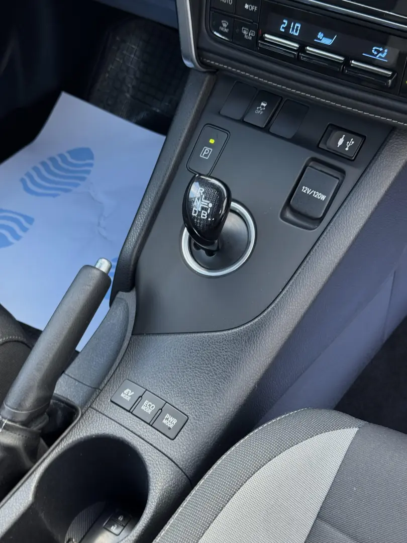 Toyota Auris 1.8 L VVT-i Hybrid