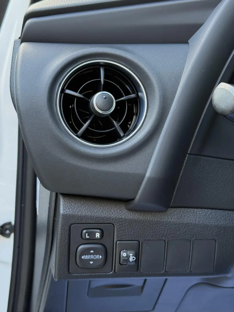 Toyota Auris 1.8 L VVT-i Hybrid