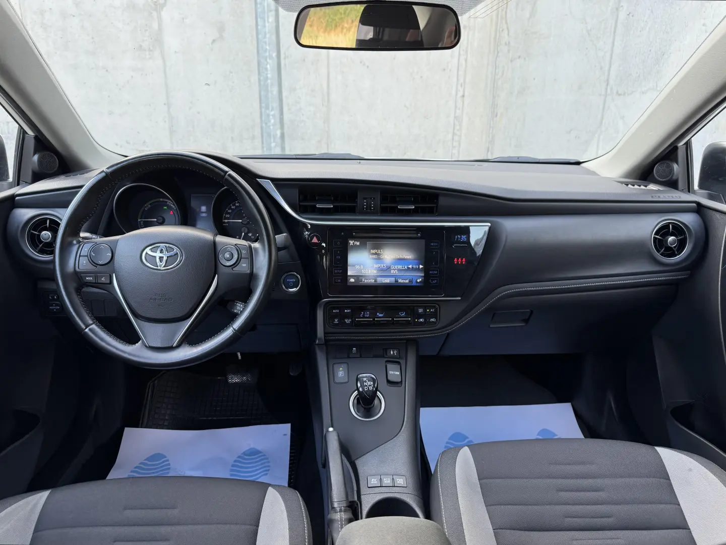 Toyota Auris 1.8 L VVT-i Hybrid
