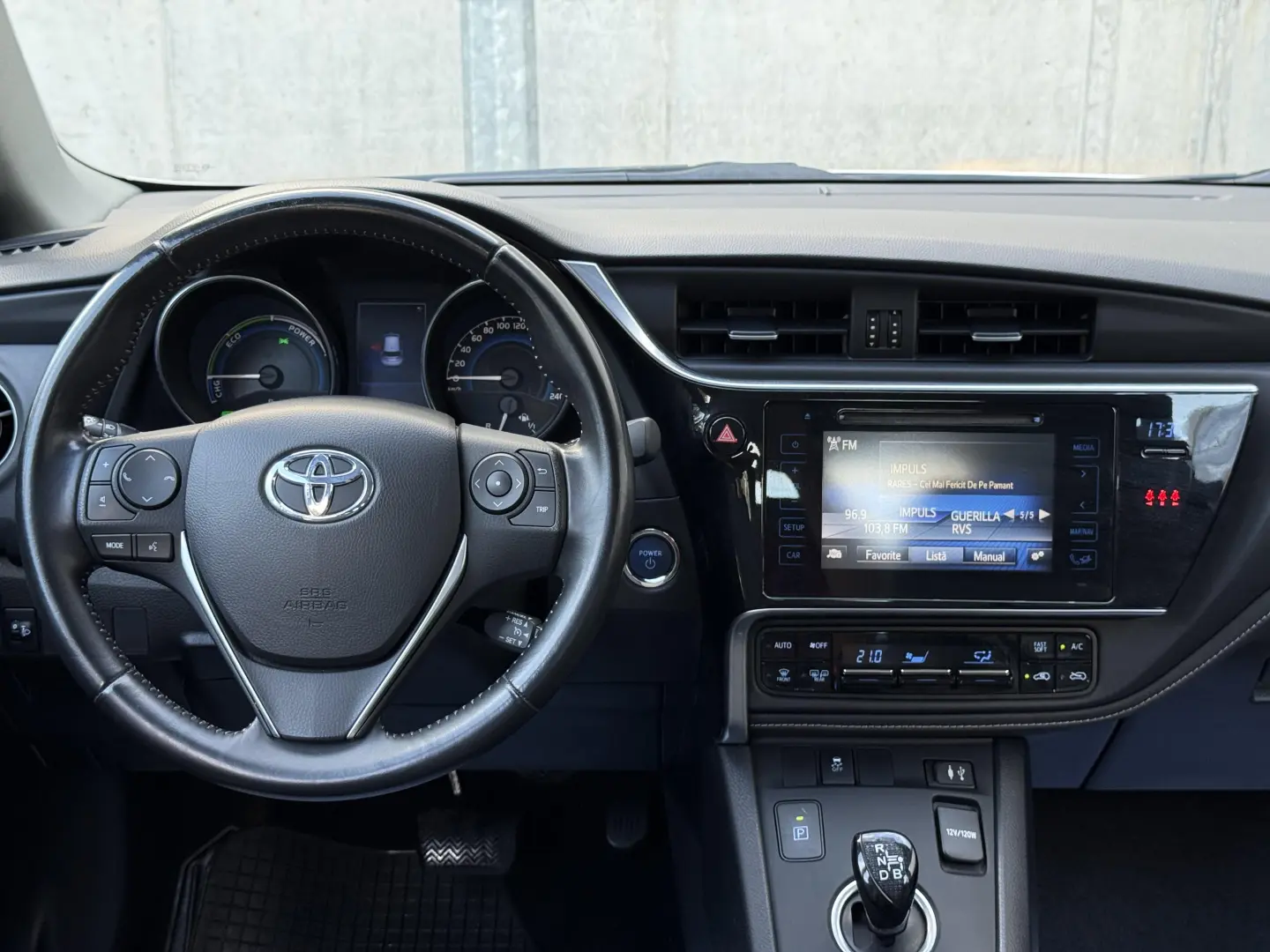 Toyota Auris 1.8 L VVT-i Hybrid