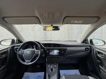 Toyota Auris 1.8 L VVT-i Hybrid