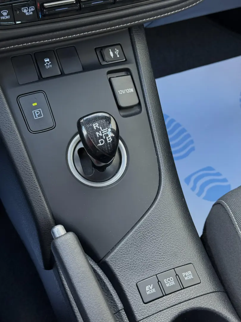 Toyota Auris 1.8 L VVT-i Hybrid