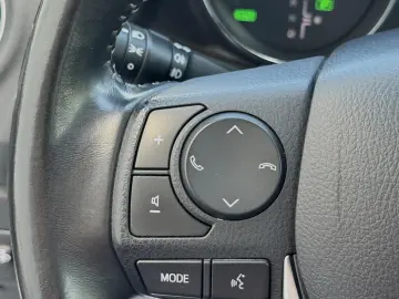 Toyota Auris 1.8 L VVT-i Hybrid