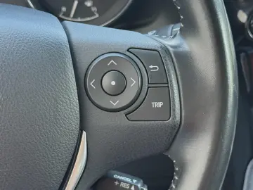 Toyota Auris 1.8 L VVT-i Hybrid
