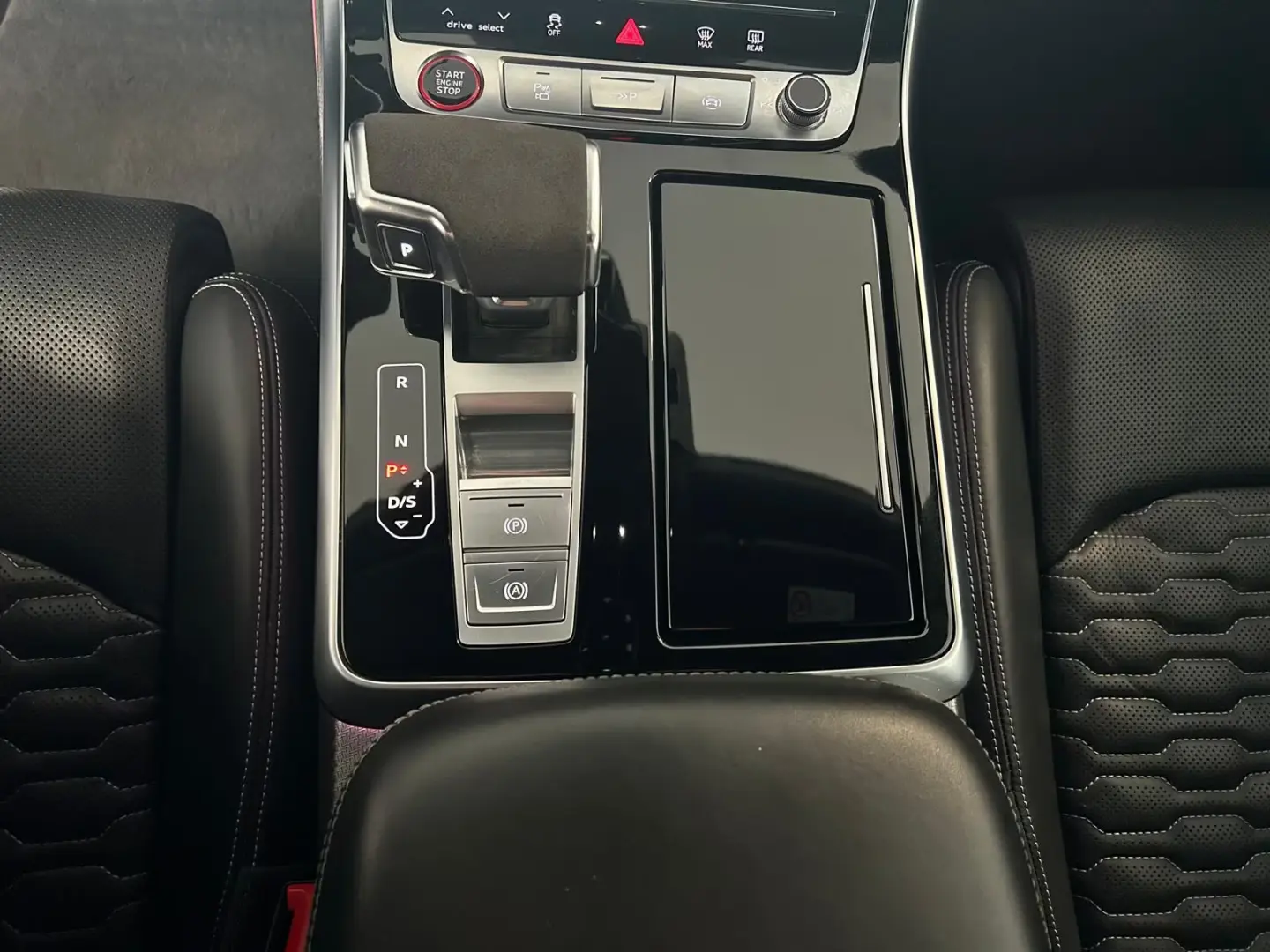 Audi RSQ8 qu DESIGN-PAKET PANO SBL