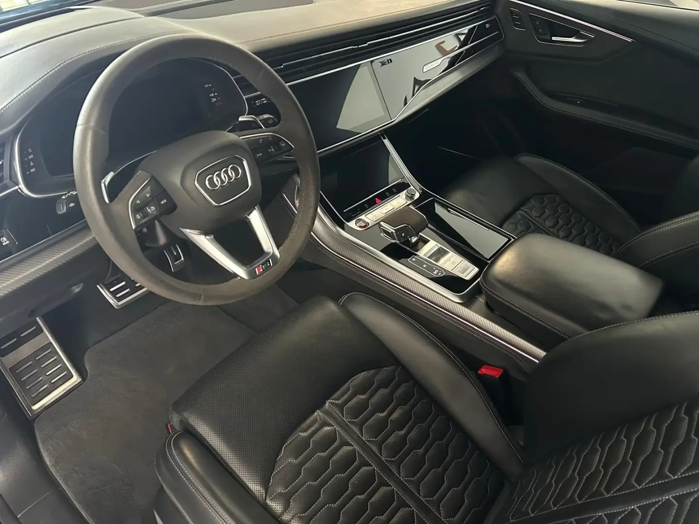 Audi RSQ8 qu DESIGN-PAKET PANO SBL