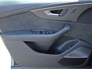 Audi RSQ8 qu KERAMIK PANO B&O