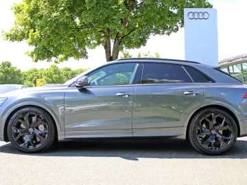 Audi RSQ8 qu KERAMIK PANO B&O