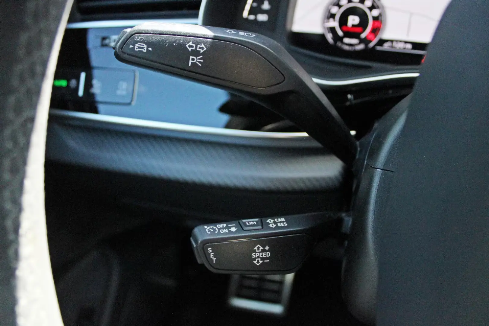 Audi RSQ8 qu KERAMIK PANO B&O