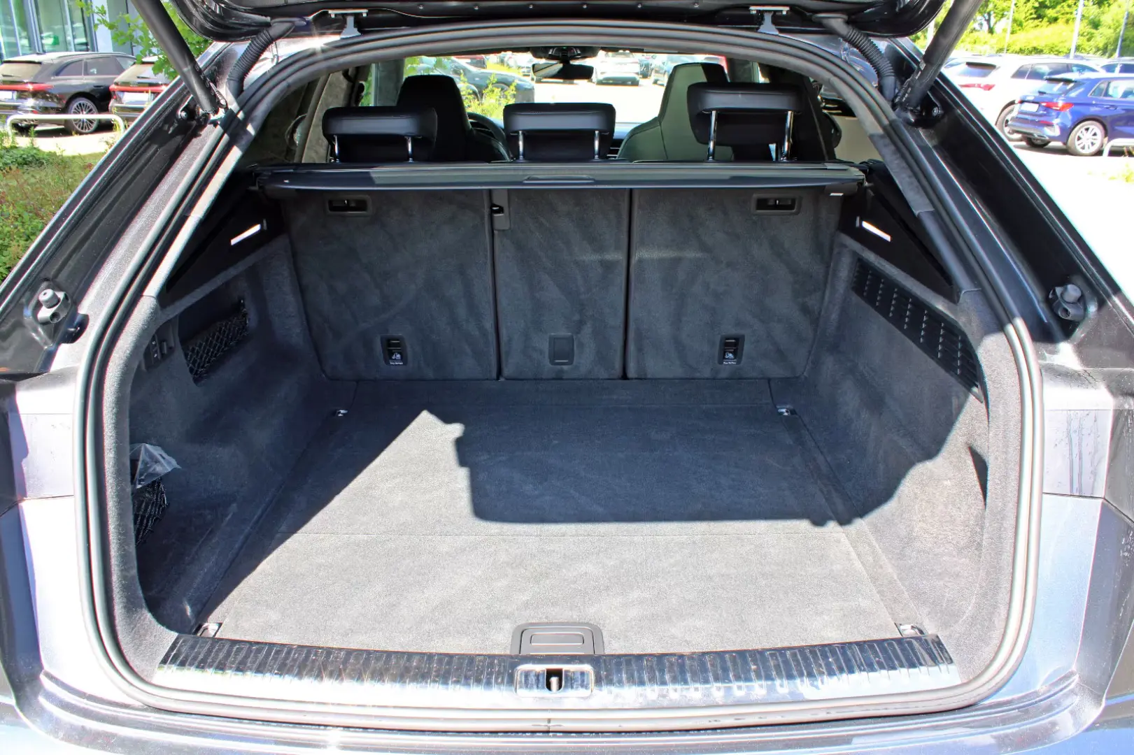 Audi RSQ8 qu KERAMIK PANO B&O