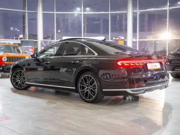 Audi A8 60 TFSI e quattro Tiptronic