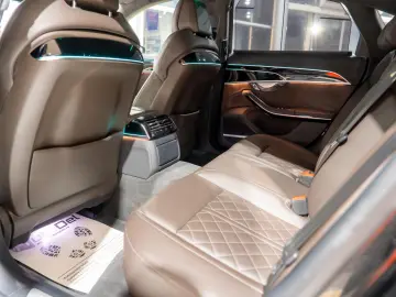 Audi A8 60 TFSI e quattro Tiptronic