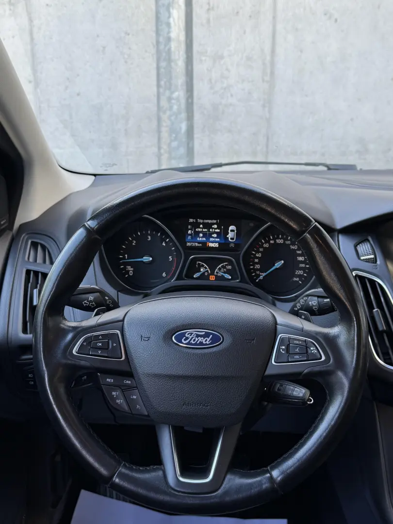 Ford Focus Turnier 1.5 EcoBlue Aut. TITANIUM