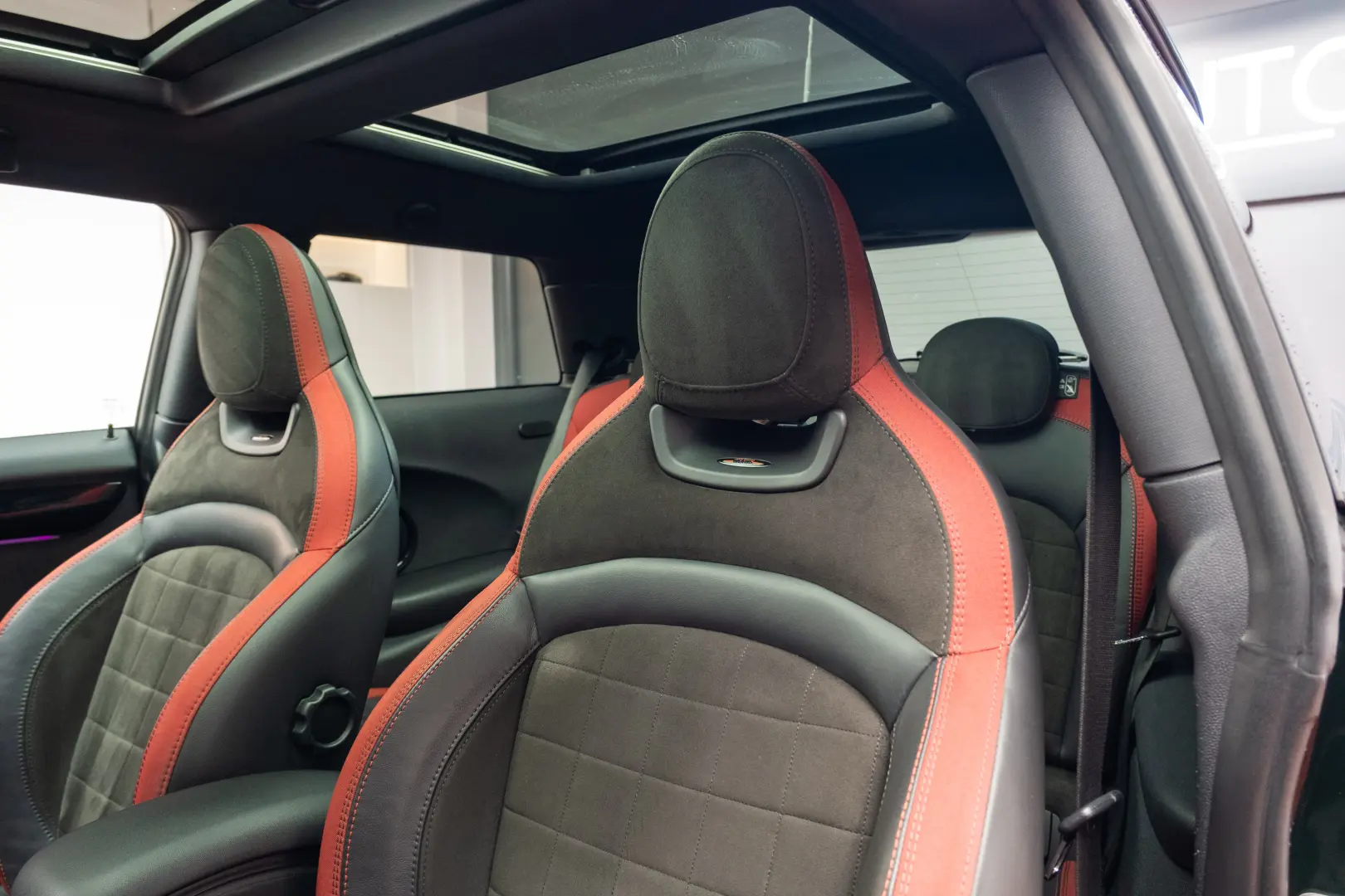 Mini John Cooper Works H&K Pano