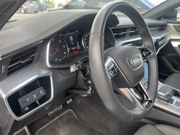 Audi A6 Limuzina 40 TDI S line AHK Navi