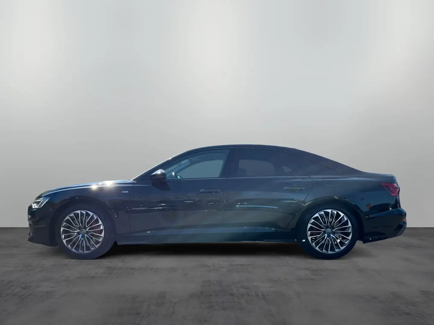 Audi A6 Limuzina S-Line 55 TFSIe quattro