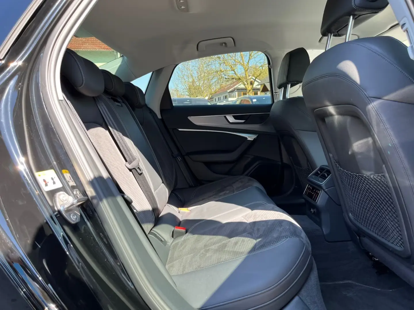 Audi A6 Limuzina S-Line 55 TFSIe quattro