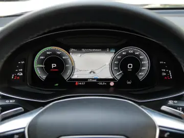 Audi A6 Limuzina 50 TFSI și quattro sport S-Line