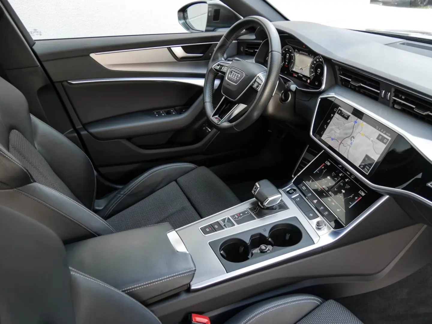 Audi A6 Limuzina 50 TFSI și quattro sport S-Line