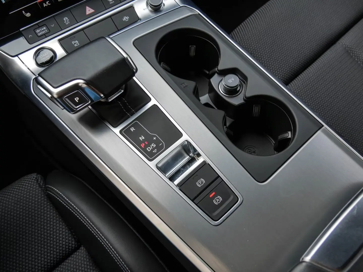 Audi A6 Limuzina 50 TFSI și quattro sport S-Line